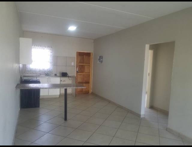 2 BEDROOM APARTMENT FOR SALE IN WITPOORTJIE